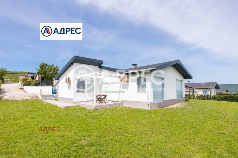 Продава КЪЩА в област Добрич, с. Рогачево - 110 кв.м / 150 425 € » 294 205.73 лв., АДРЕС