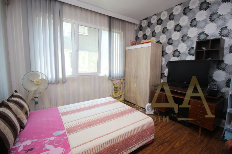 Na sprzedaż  1 sypialnia Plowdiw , Centar , 56 mkw | 86155551