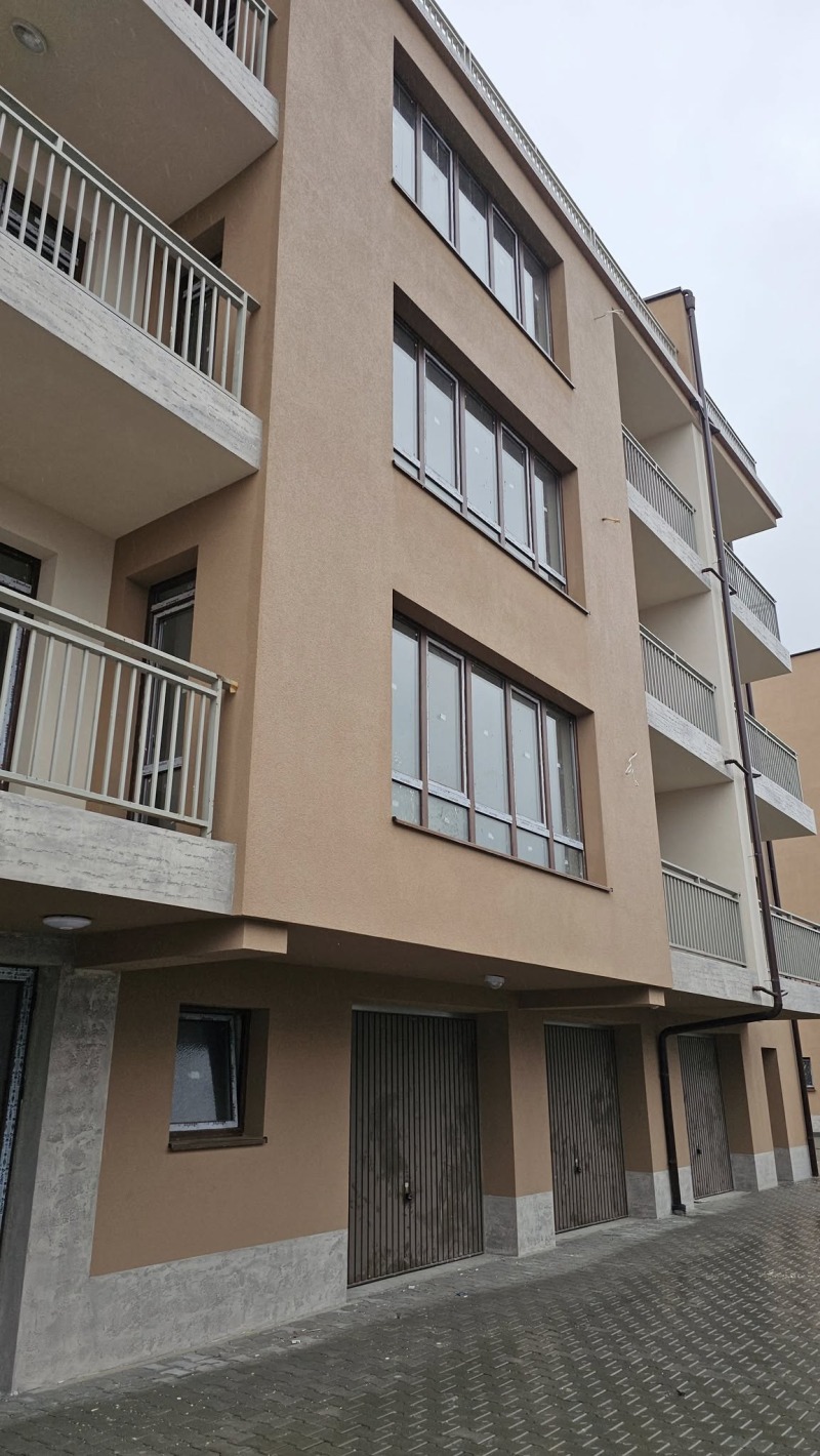 Продава  3-стаен град Пловдив , Остромила , 115 кв.м | 60035353 - изображение [11]