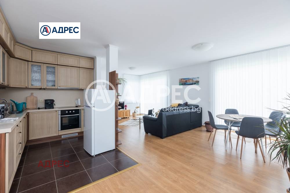 Продава КЪЩА, с. Рогачево, област Добрич, снимка 3 - Къщи - 53902338