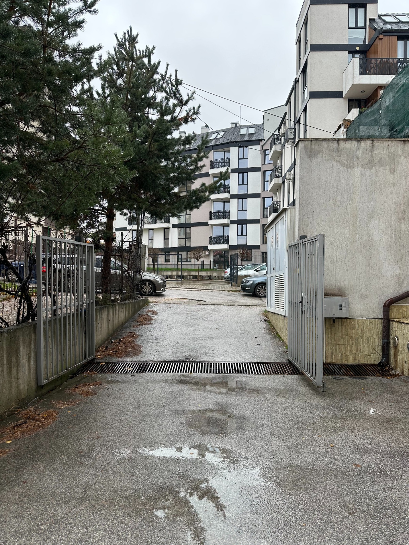 Продава ГАРАЖ, ПАРКОМЯСТО, гр. София, Овча купел, снимка 4 - Гаражи и паркоместа - 53984568