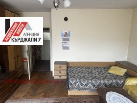 3 slaapkamers Tsentar, Kardzjali 1