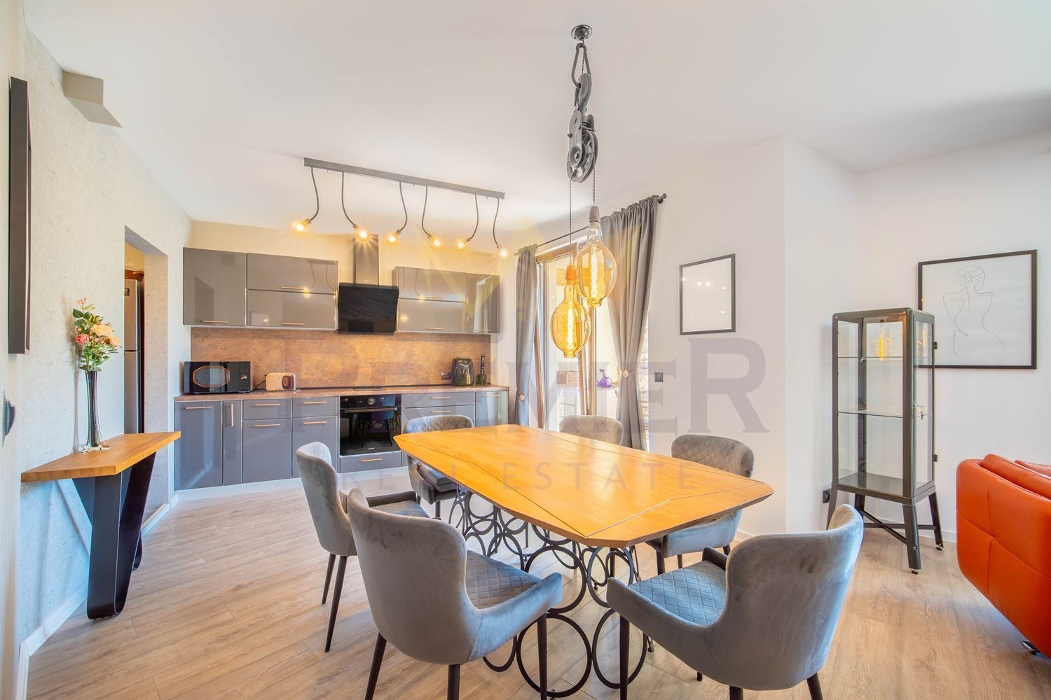 Продава 3-СТАЕН, гр. Варна, Бриз, снимка 5 - Апартаменти - 55516367