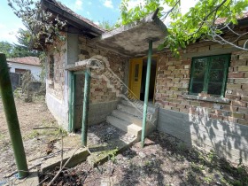 Hus Dzhulyunitsa, region Veliko Tarnovo
