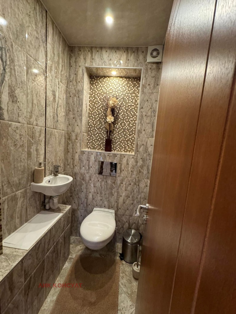 Продава  2-стаен град Търговище , Боровец , 100 кв.м | 80226725 - изображение [16]