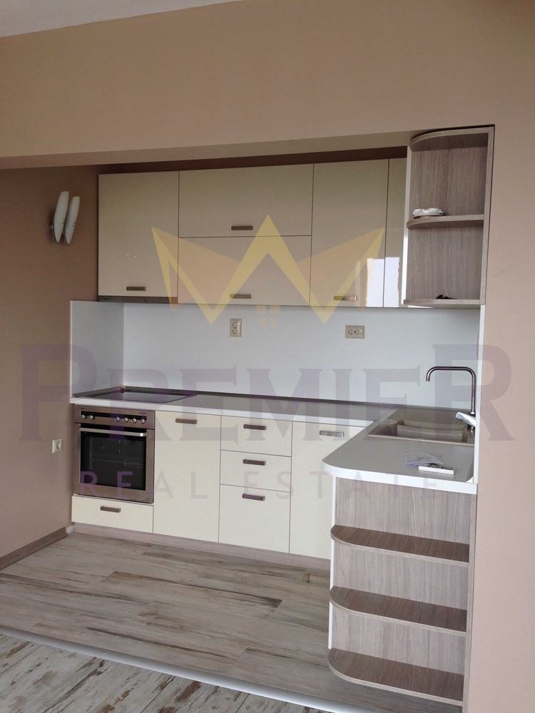 Продава 3-СТАЕН, гр. Пловдив, Кючук Париж
