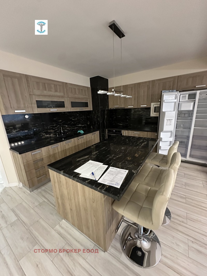 Na sprzedaż  3 sypialnie Sofia , Witosza , 178 mkw | 35655851