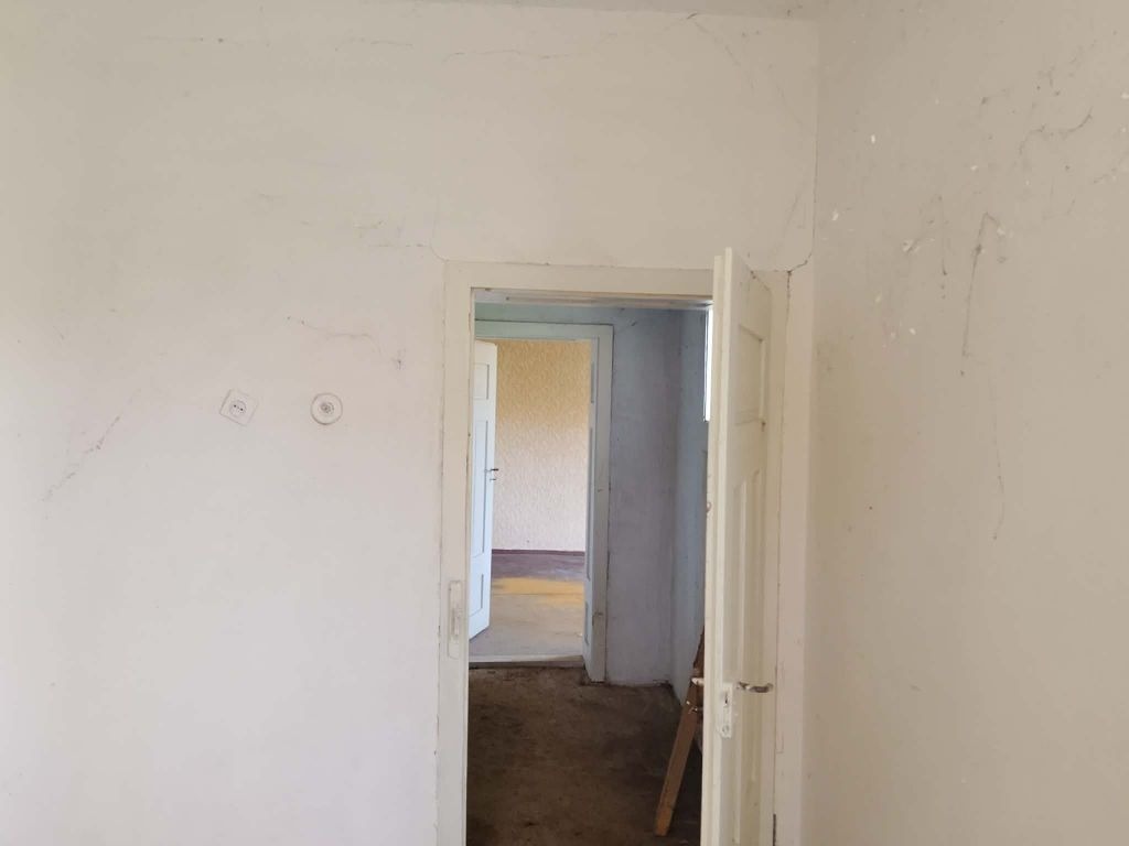 Продава КЪЩА, с. Царевец, област Враца, снимка 7 - Къщи - 54399785