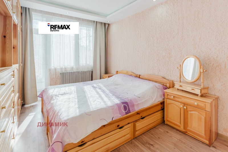 Продава ЕТАЖ ОТ КЪЩА, гр. Айтос, област Бургас, снимка 4 - Етаж от къща - 52574350