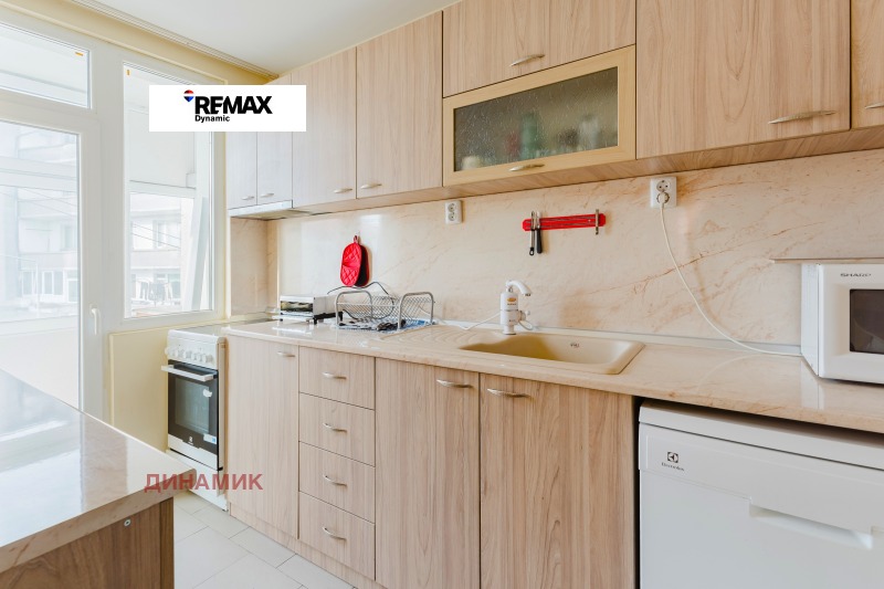 Продава ЕТАЖ ОТ КЪЩА, гр. Айтос, област Бургас, снимка 9 - Етаж от къща - 52574350