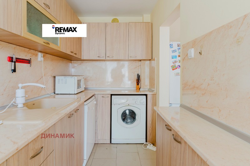 Продава ЕТАЖ ОТ КЪЩА, гр. Айтос, област Бургас, снимка 8 - Етаж от къща - 52574350