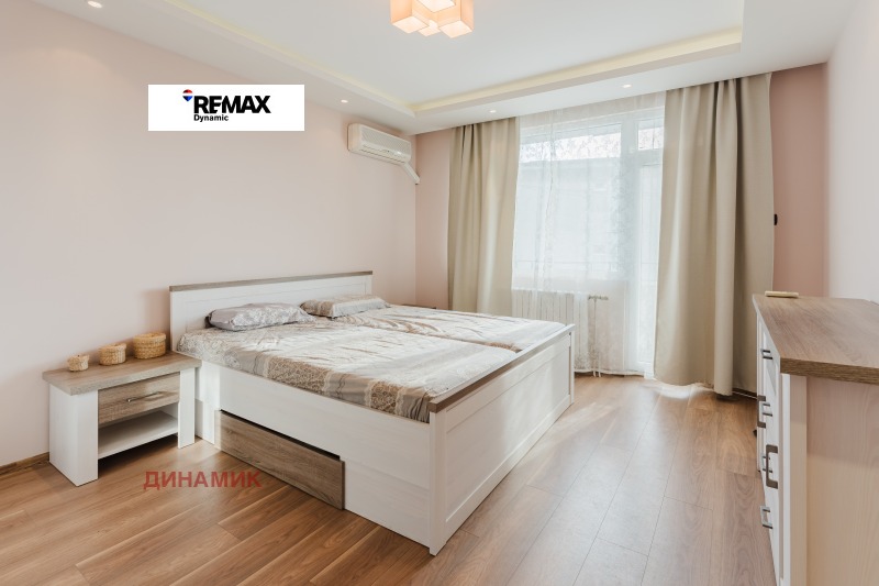 Продава ЕТАЖ ОТ КЪЩА, гр. Айтос, област Бургас, снимка 2 - Етаж от къща - 52574350