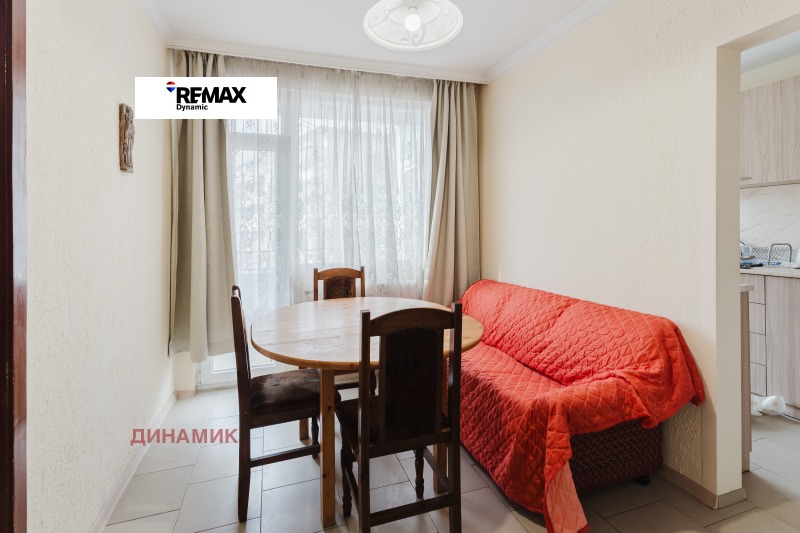 Продава ЕТАЖ ОТ КЪЩА, гр. Айтос, област Бургас, снимка 11 - Етаж от къща - 52574350