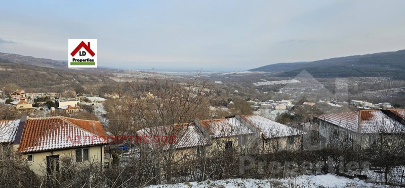 Продава КЪЩА, с. Генерал Кантарджиево, област Варна