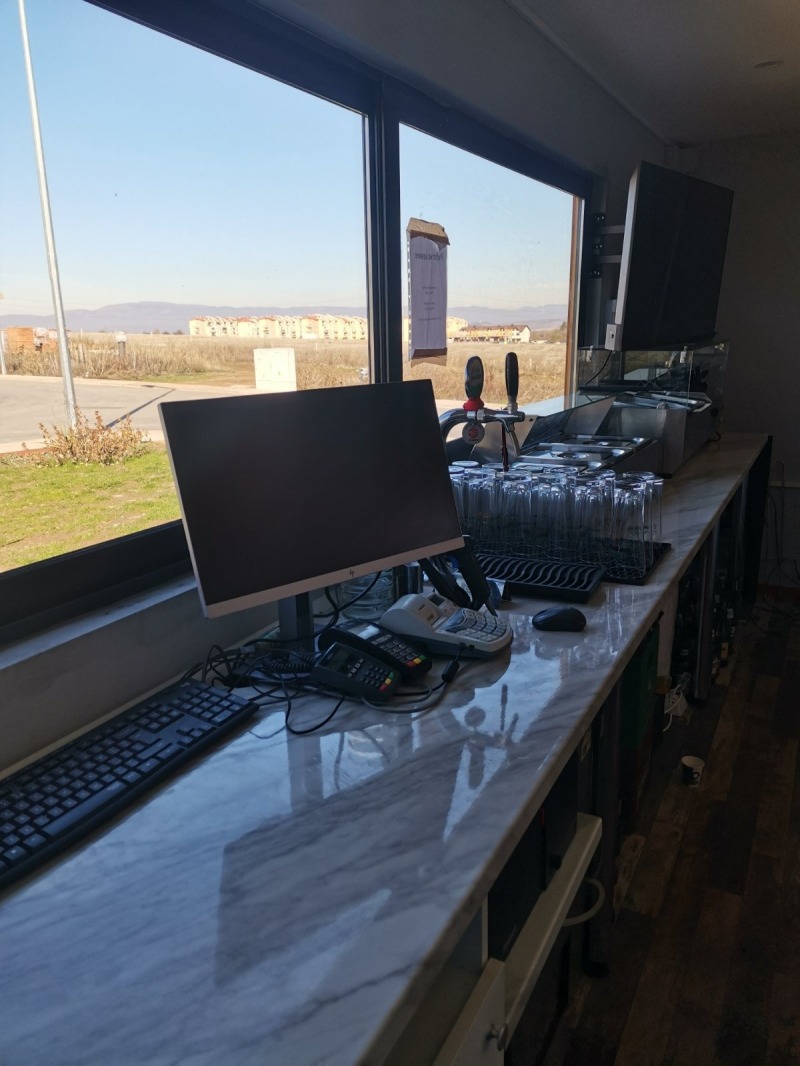 Продава ЗАВЕДЕНИЕ, гр. София, Център, снимка 2 - Заведения - 52556751