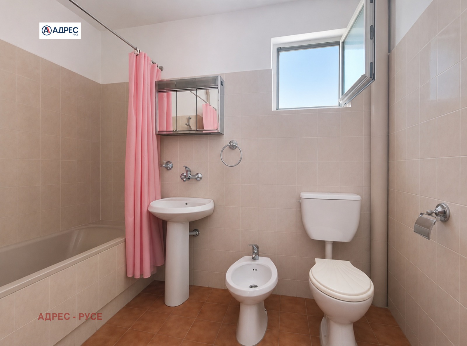 Продава МНОГОСТАЕН, гр. Русе, Център, снимка 12 - Апартаменти - 54540282
