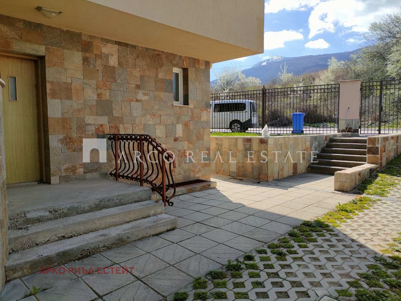 Продава КЪЩА, гр. София, м-т Гърдова глава, снимка 3 - Къщи - 54327019