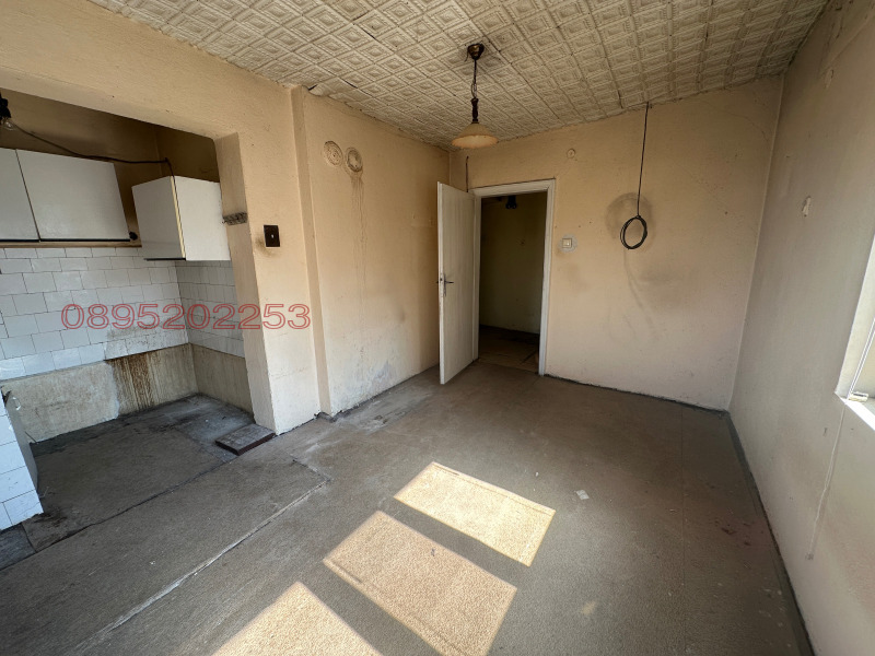 Продава 3-СТАЕН, гр. Пазарджик, Идеален център, снимка 5 - Апартаменти - 52528702