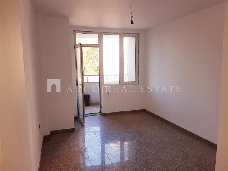 Продава 3-СТАЕН, гр. София, Свобода, снимка 3 - Апартаменти - 52622378