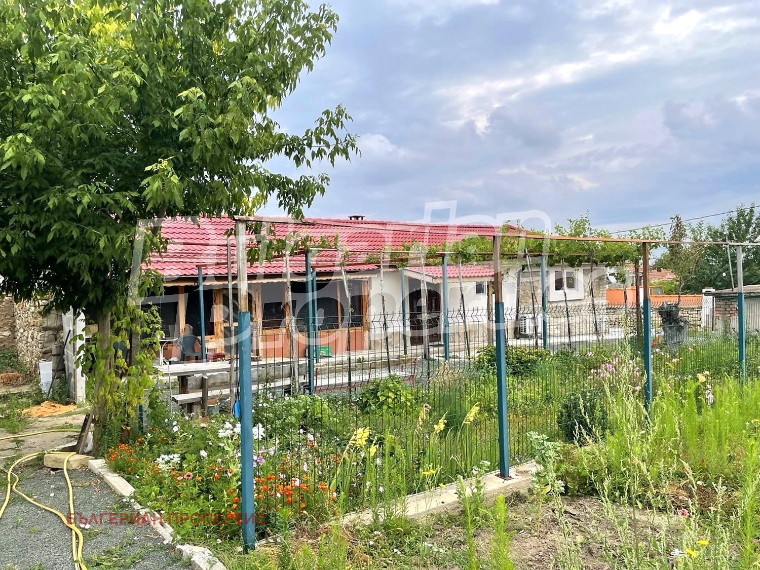 Продава КЪЩА, с. Подвис, област Бургас, снимка 2 - Къщи - 55380668