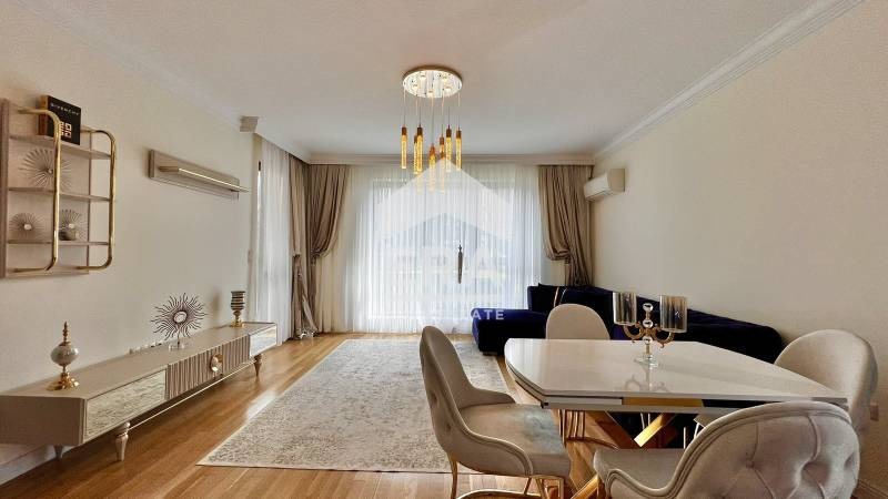 Продава  2-стаен град Варна , к.к. Св.Св. Константин и Елена , 72 кв.м | 95709325