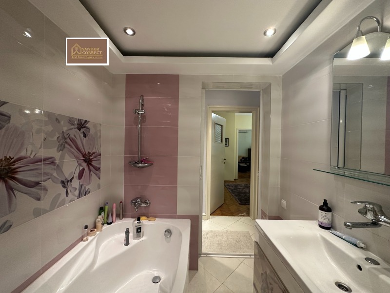Eladó  2 hálószobás Sofia , Centar , 180 négyzetméter | 80301441 - kép [16]