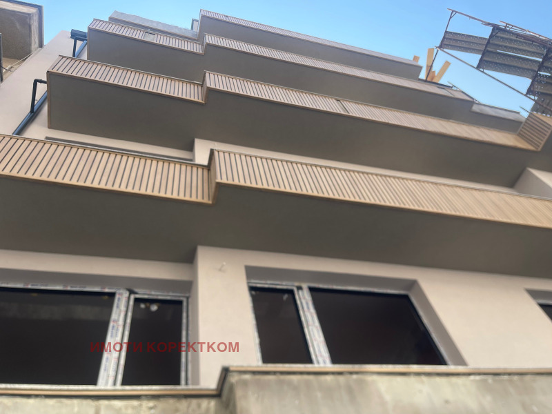 For Sale  2 bedroom Sofia , Reduta , 180 sq.m | 39200310