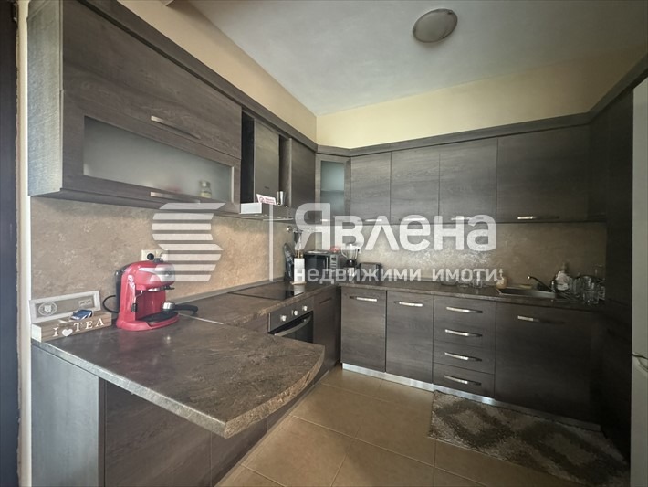 Продава КЪЩА, с. Главатарци, област Кърджали, снимка 11 - Къщи - 48107704