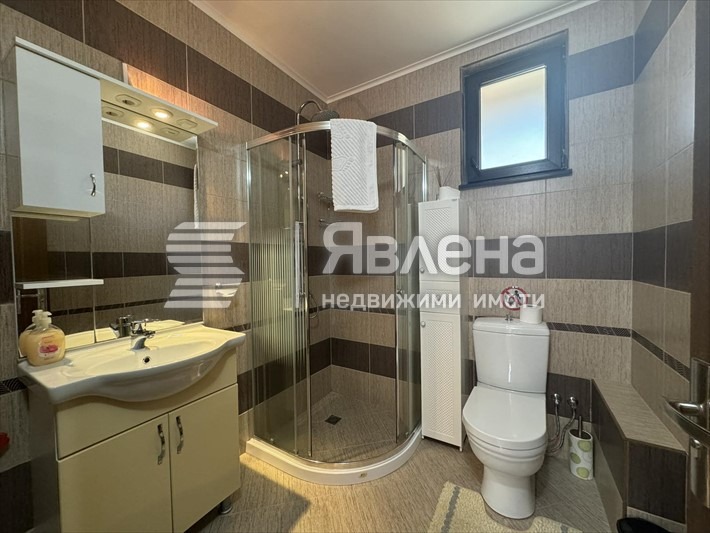 Продава КЪЩА, с. Главатарци, област Кърджали, снимка 17 - Къщи - 48107704