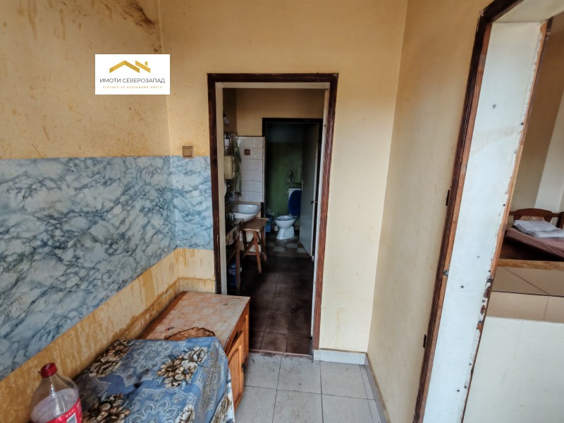 Продава КЪЩА, гр. Монтана, Идеален център, снимка 4 - Къщи - 52401112