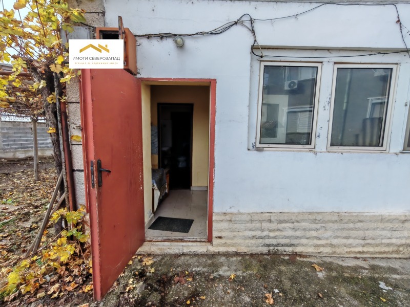 Продава КЪЩА, гр. Монтана, Идеален център, снимка 3 - Къщи - 52401112