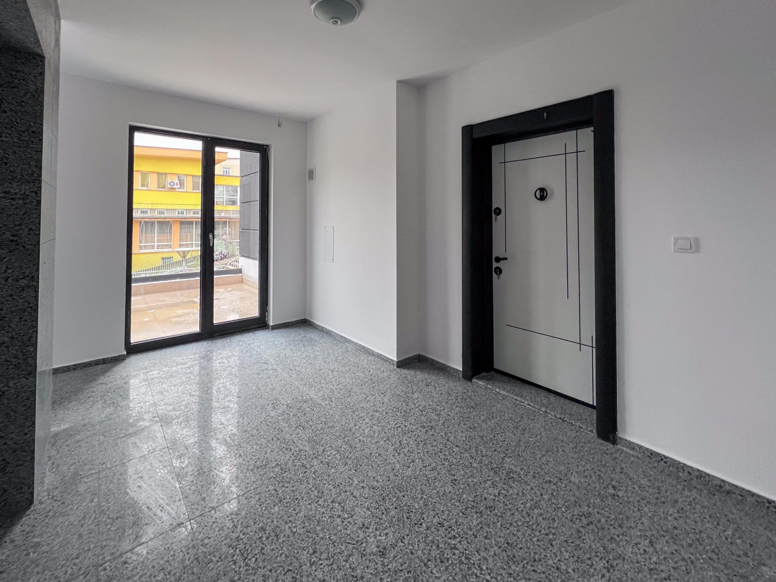 Продава 3-СТАЕН, гр. Габрово, Център, снимка 2 - Апартаменти - 45192425
