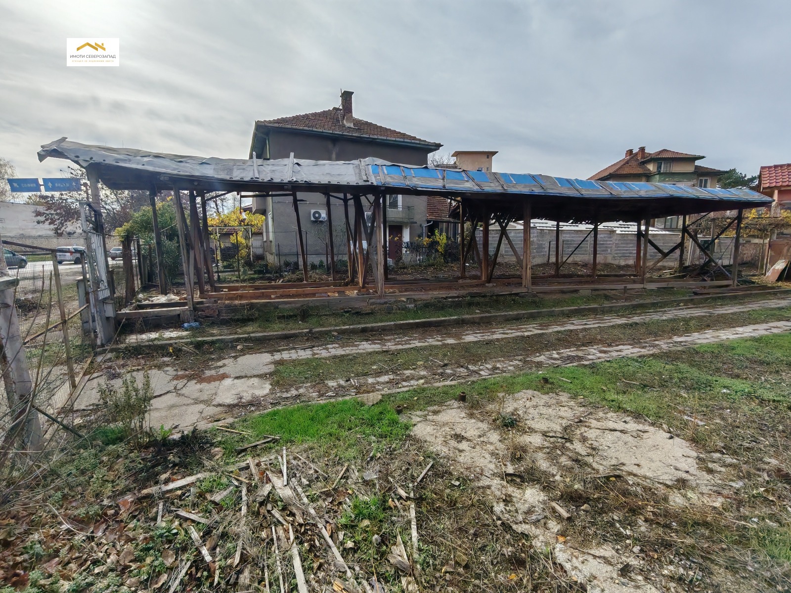 Продава КЪЩА, гр. Монтана, Идеален център, снимка 2 - Къщи - 52401112