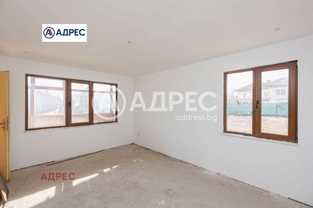Продава КЪЩА, с. Брестак, област Варна, снимка 8 - Къщи - 54530959