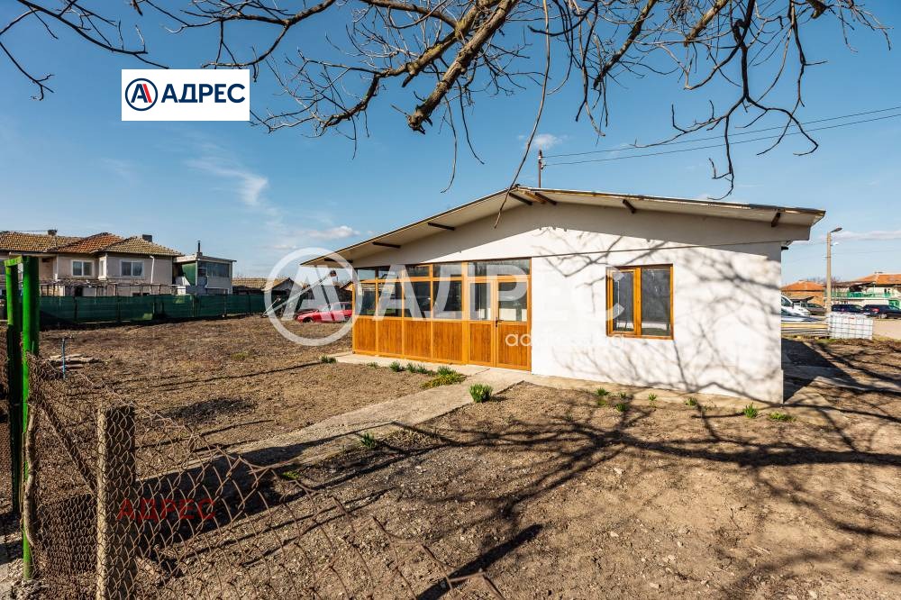 Продава КЪЩА, с. Брестак, област Варна
