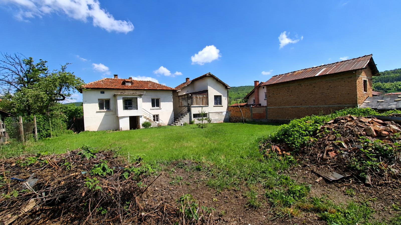 Продава КЪЩА, с. Габра, област София област