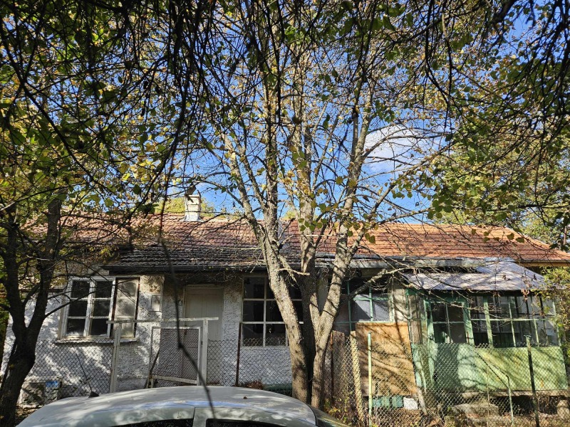 Продава ВИЛА в област Перник, гр. Брезник - 82 кв.м / 60 900 € » 119 110.05 лв., ЕМ ЕНД ДЖИ ПЛЮС ЕООД