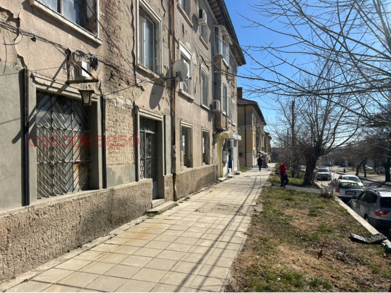 Продава 2-СТАЕН, гр. Бобов дол, област Кюстендил, снимка 2 - Апартаменти - 52753539