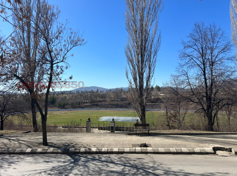 Продава 2-СТАЕН, гр. Бобов дол, област Кюстендил