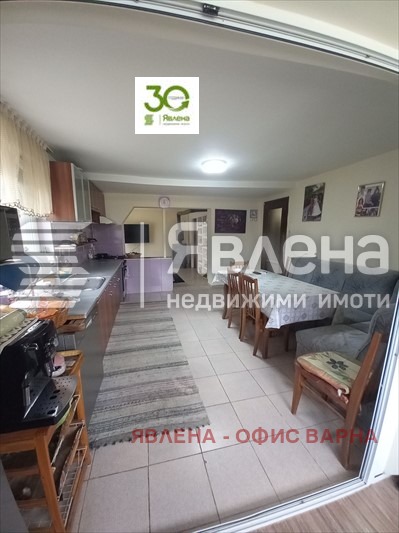 Продава КЪЩА, област Варна, гр. Игнатиево • 155000 € / 303153.65 лв. • 78270332 1