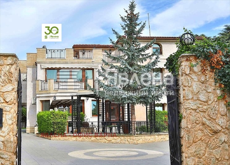 Продава КЪЩА, гр. Варна, м-т Евксиноград