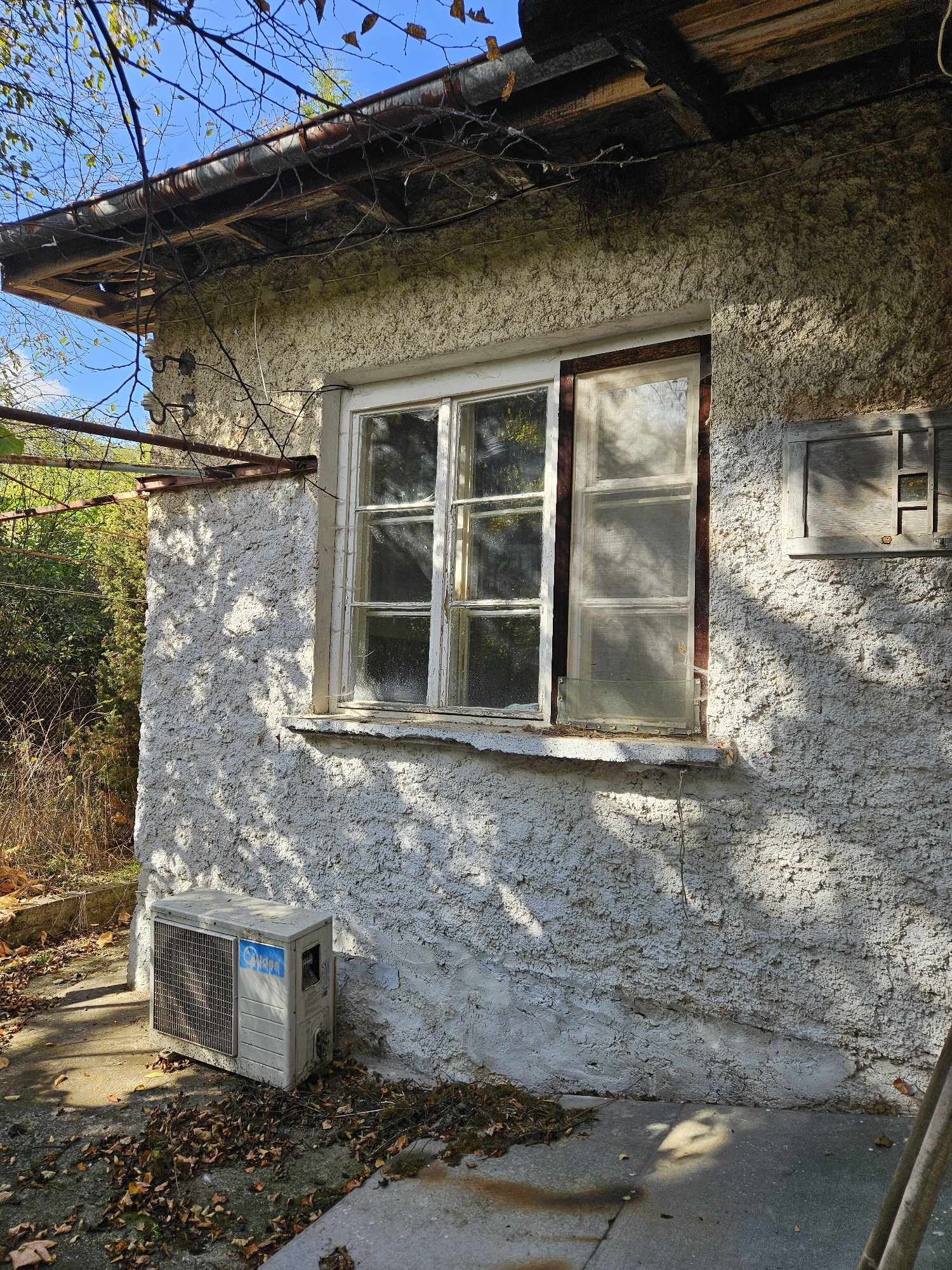 Продава ВИЛА, гр. Брезник, област Перник, снимка 2 - Вили - 42598961