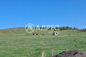 Продава  Земеделска земя, гр. Перущица