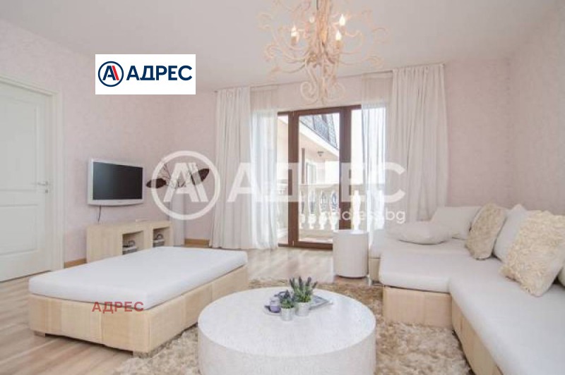 In vendita  2 camere da letto Varna , k.k. Slanchev den , 148 mq | 90752542