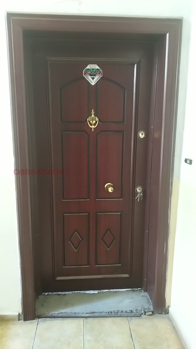 Продава 3-СТАЕН, гр. Велико Търново, Център, снимка 9 - Апартаменти - 52782225