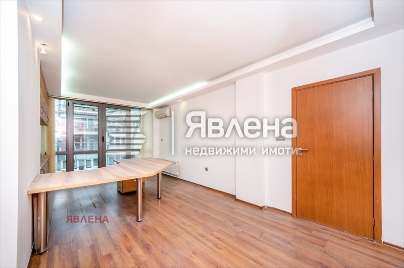 Продава МНОГОСТАЕН, гр. София, Борово, снимка 5 - Aпартаменти - 48215017