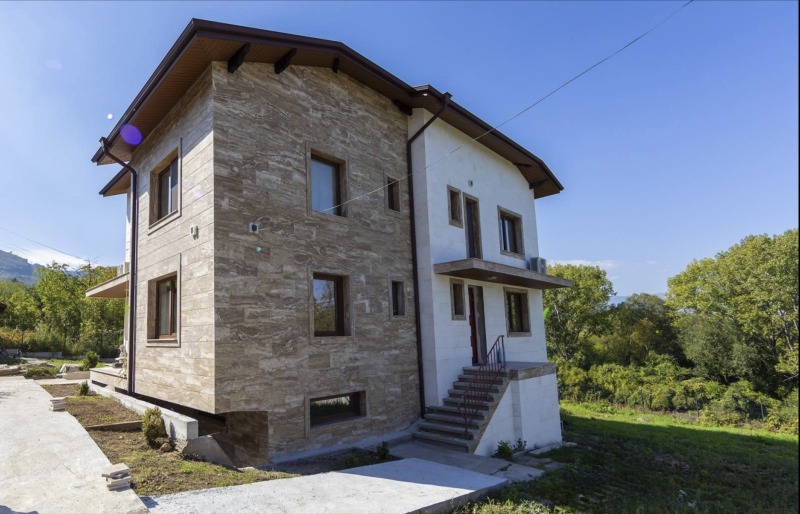 Til salgs  Hus Sofia , Lozen , 562 kvm | 83356414 - bilde [3]