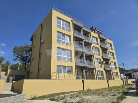 1 makuuhuone Vazraždane 3, Varna
