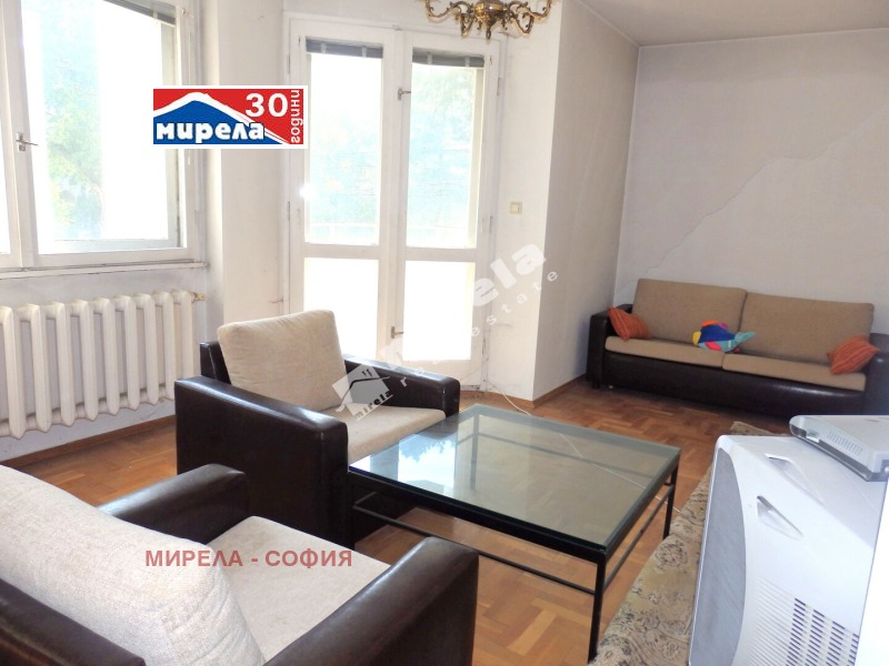 Til salgs  1 soverom Sofia , m-t Gardova glava , 76 kvm | 39027680