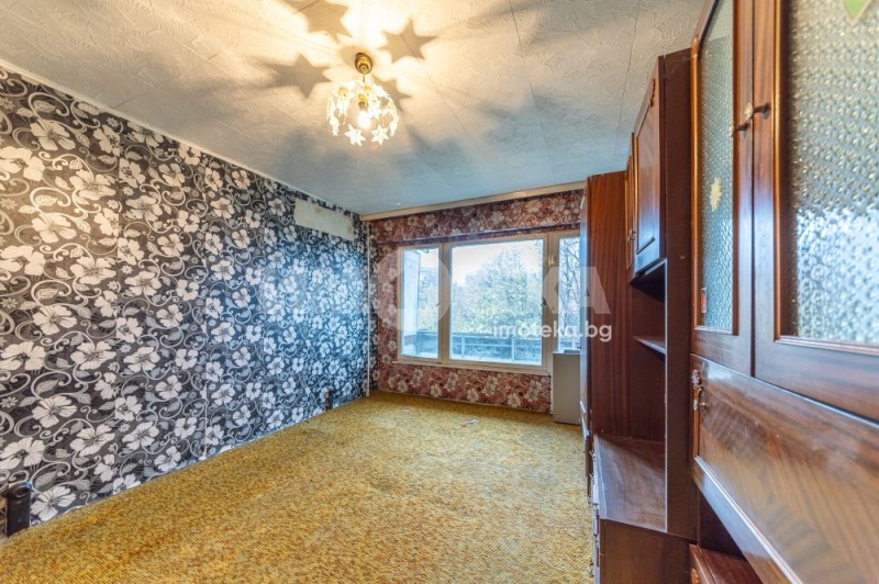 Продава 2-СТАЕН, град Варна, Владислав Варненчик 1 • 75000 € / 146687.25 лв. • 34102102 1